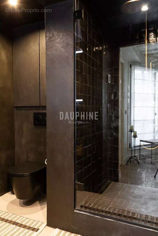 Appartement à PARIS-7E