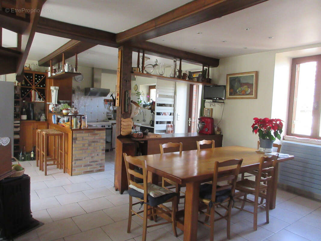 Maison à BAZAIGES
