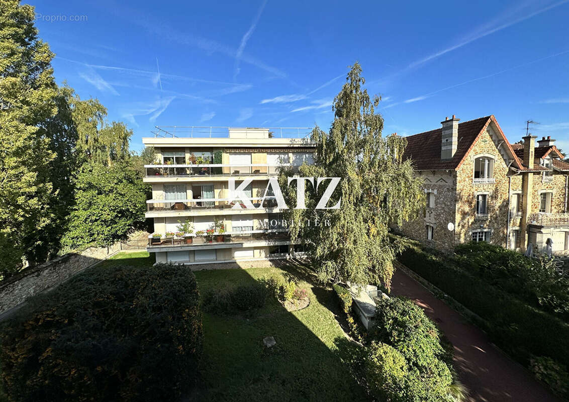 Appartement à GARCHES