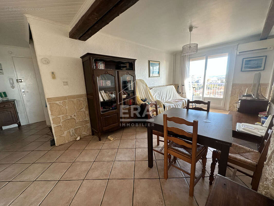 Appartement à PORT-DE-BOUC