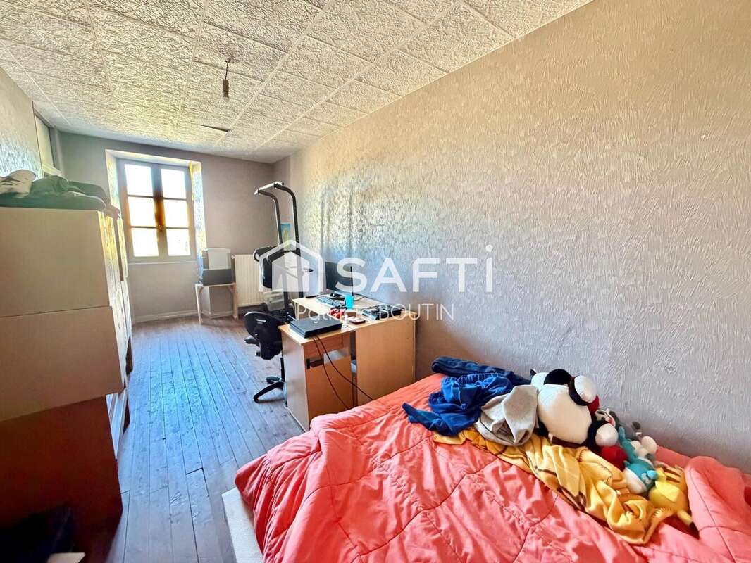 Maison 139 m² à Chenay  - photo 7