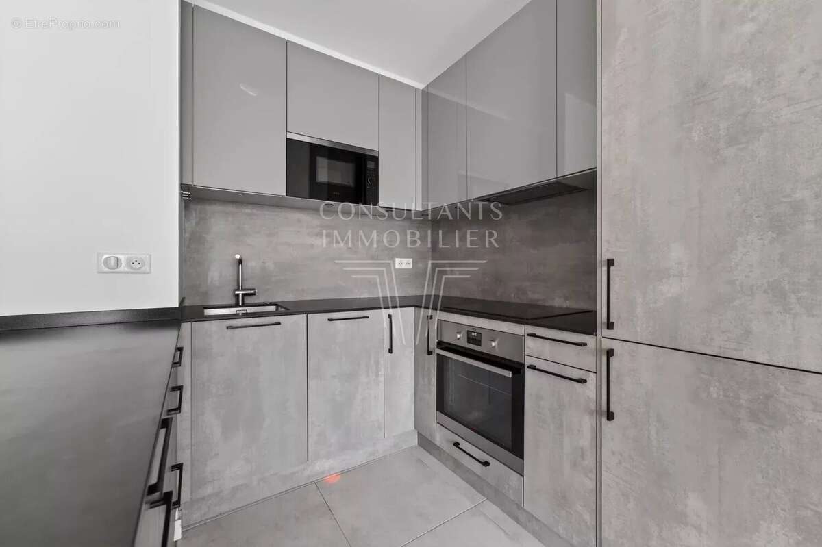 Appartement à LEVALLOIS-PERRET