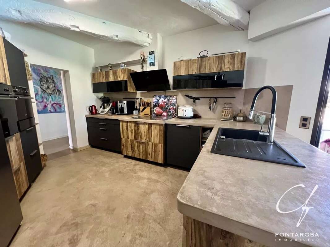 Maison à PUGET-SUR-ARGENS