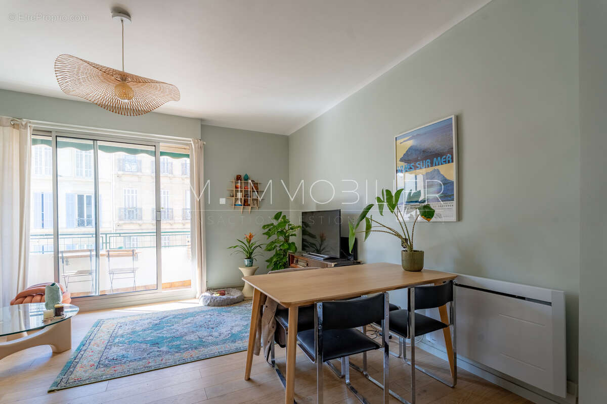 Appartement à MARSEILLE-6E