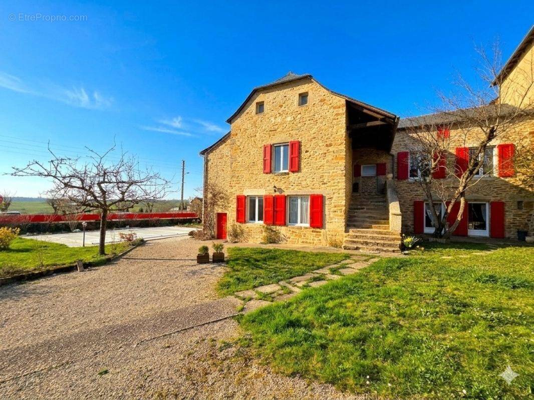 Maison à SAUVETERRE-DE-ROUERGUE