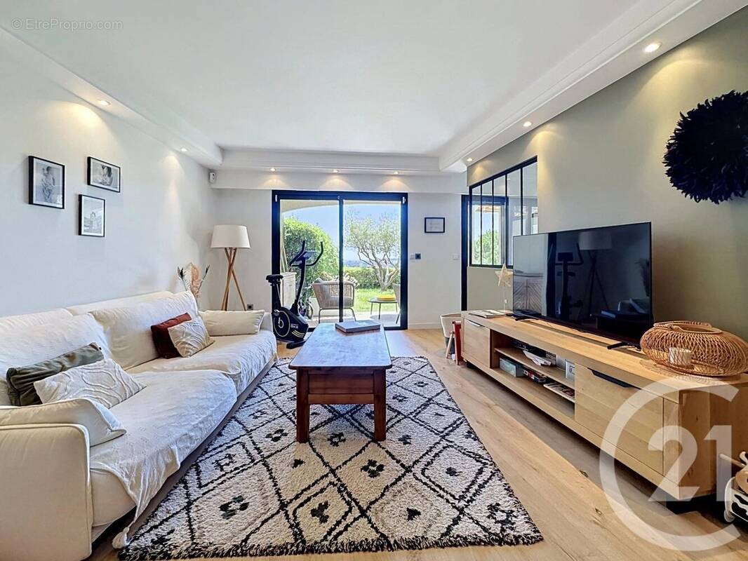 Appartement à MOUGINS