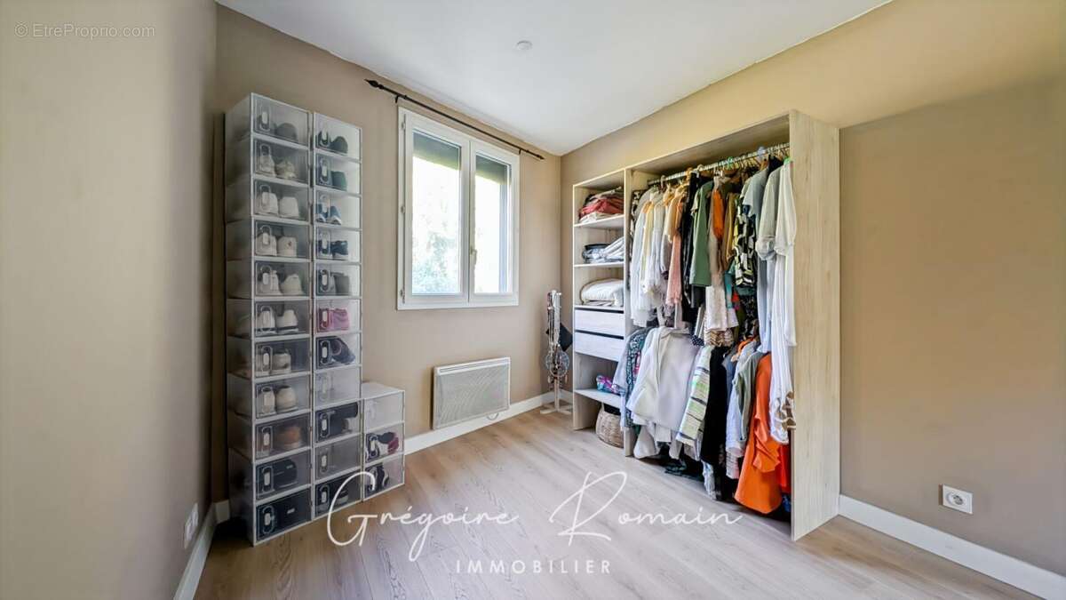 Maison à SAINT-CHAMAS