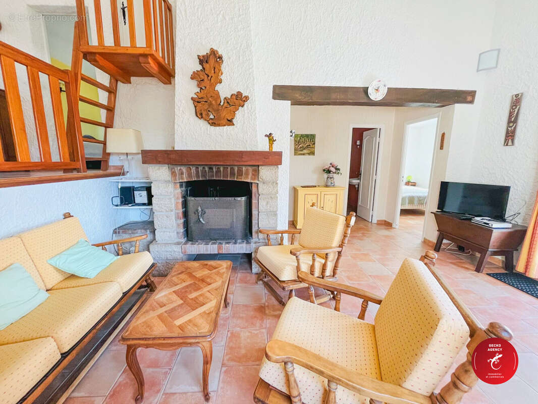 Maison à FIGANIERES