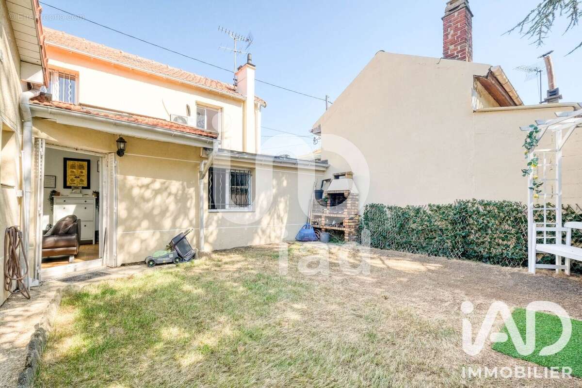 Maison 95 m² à Aulnay-Sous-Bois  - photo 4