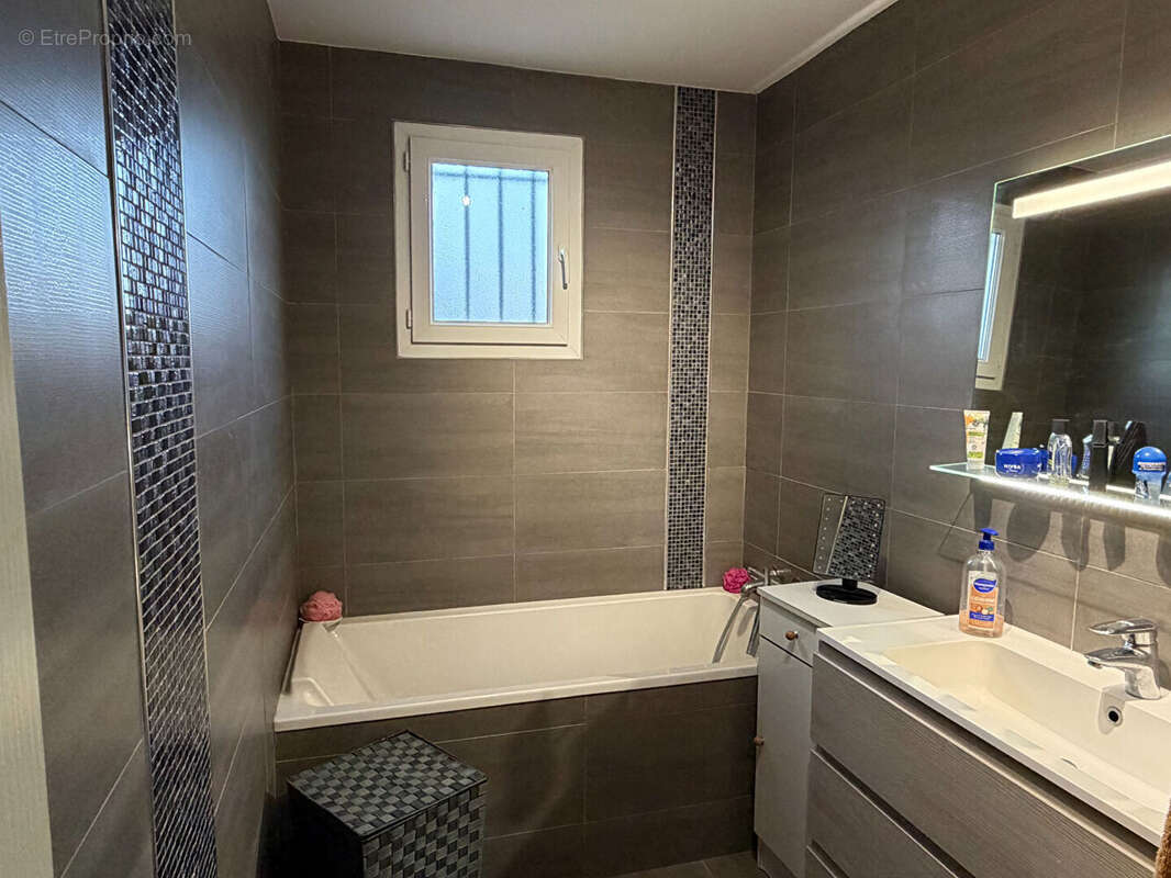 Maison à BERVILLE-SUR-SEINE