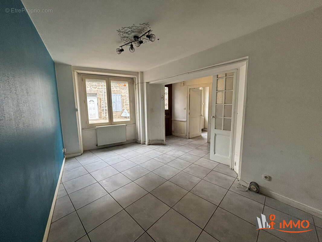Maison 74 m² à Sury-Le-Comtal  - photo 5