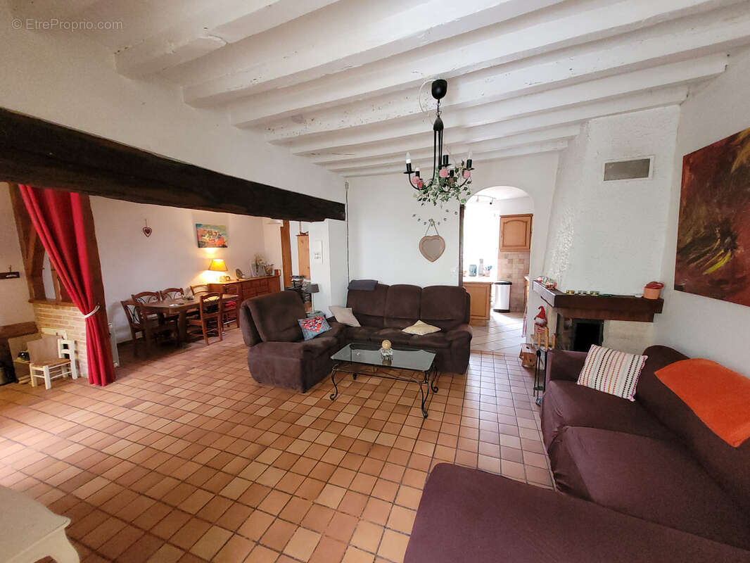 Maison à AUNAY-SOUS-AUNEAU