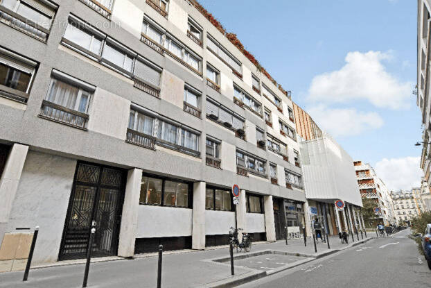 Commerce à PARIS-11E