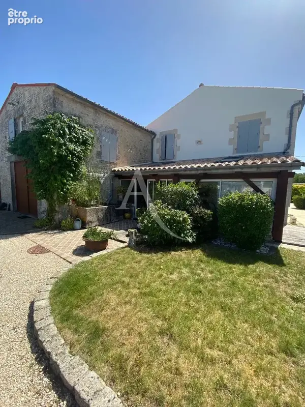 Ensemble immobilier - photo 8