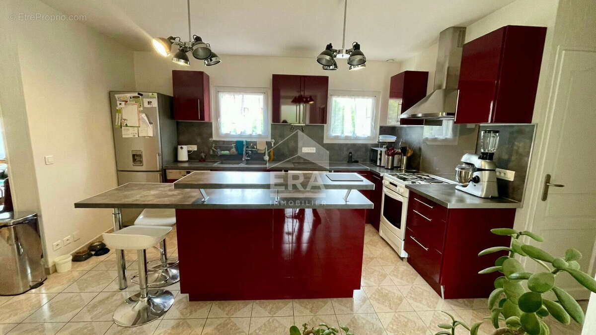 Maison à MORIGNY-CHAMPIGNY