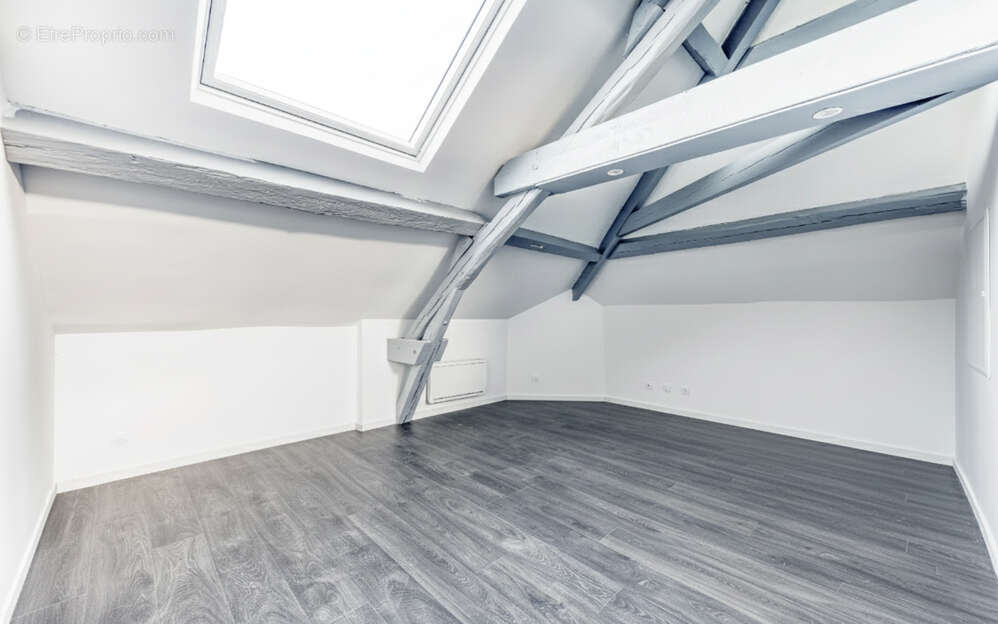 Appartement à GRISY-SUISNES