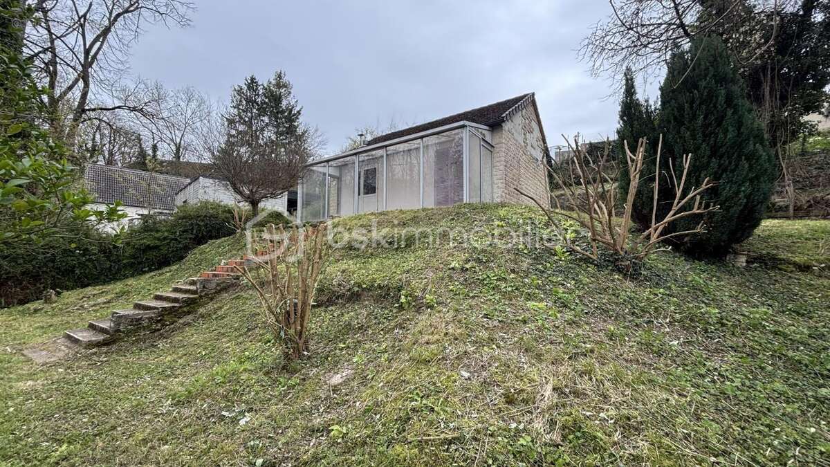 Maison à PONT-SUR-YONNE