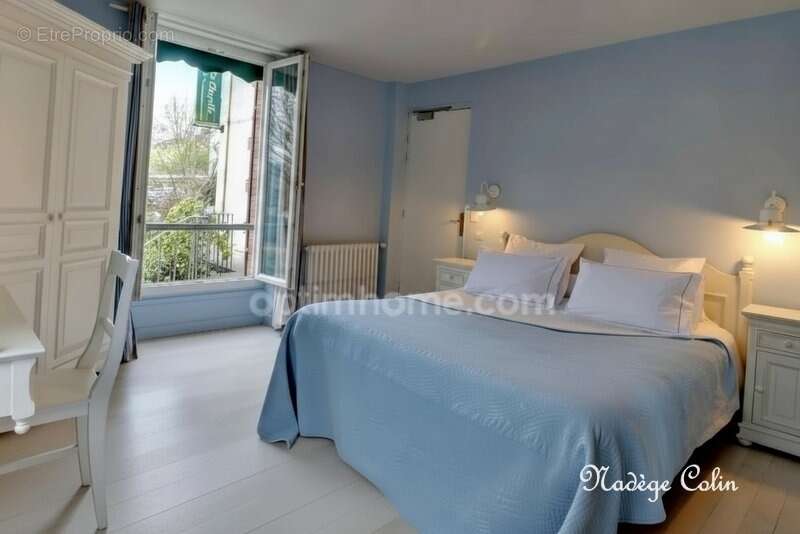 Maison à MILON-LA-CHAPELLE