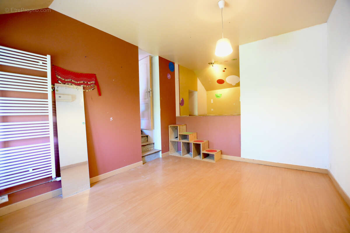 Maison à SAINT-GERMAIN-DES-CHAMPS