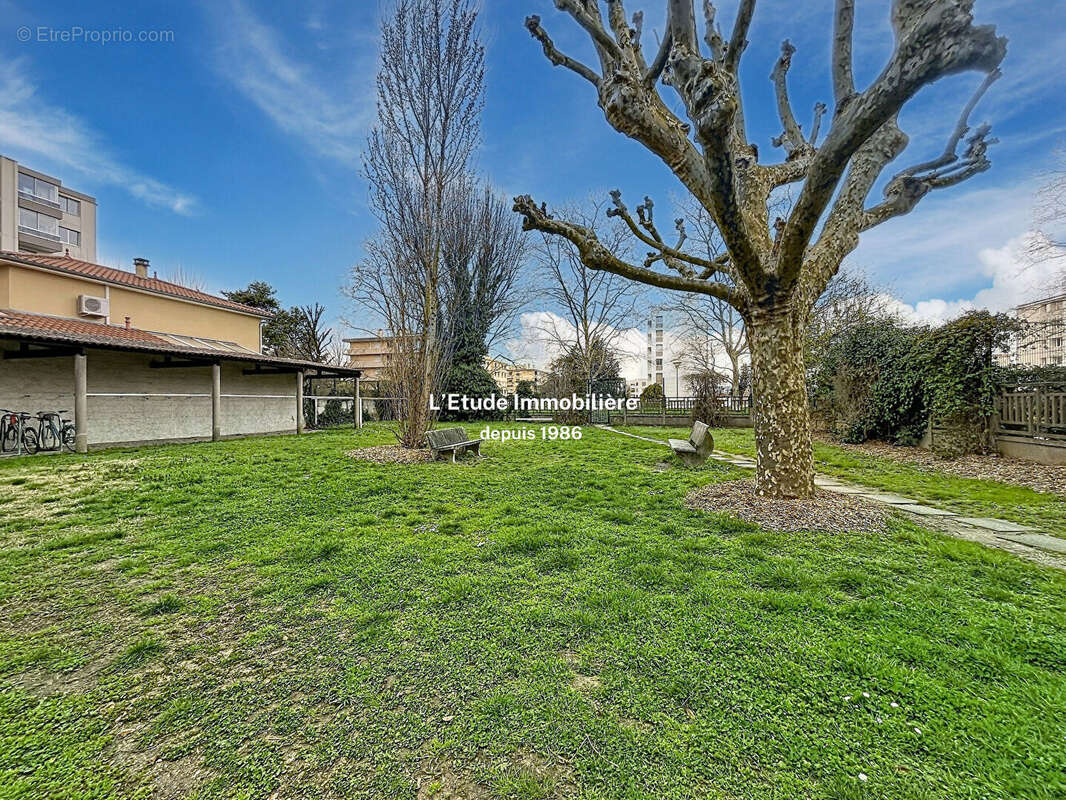 Appartement à CALUIRE-ET-CUIRE
