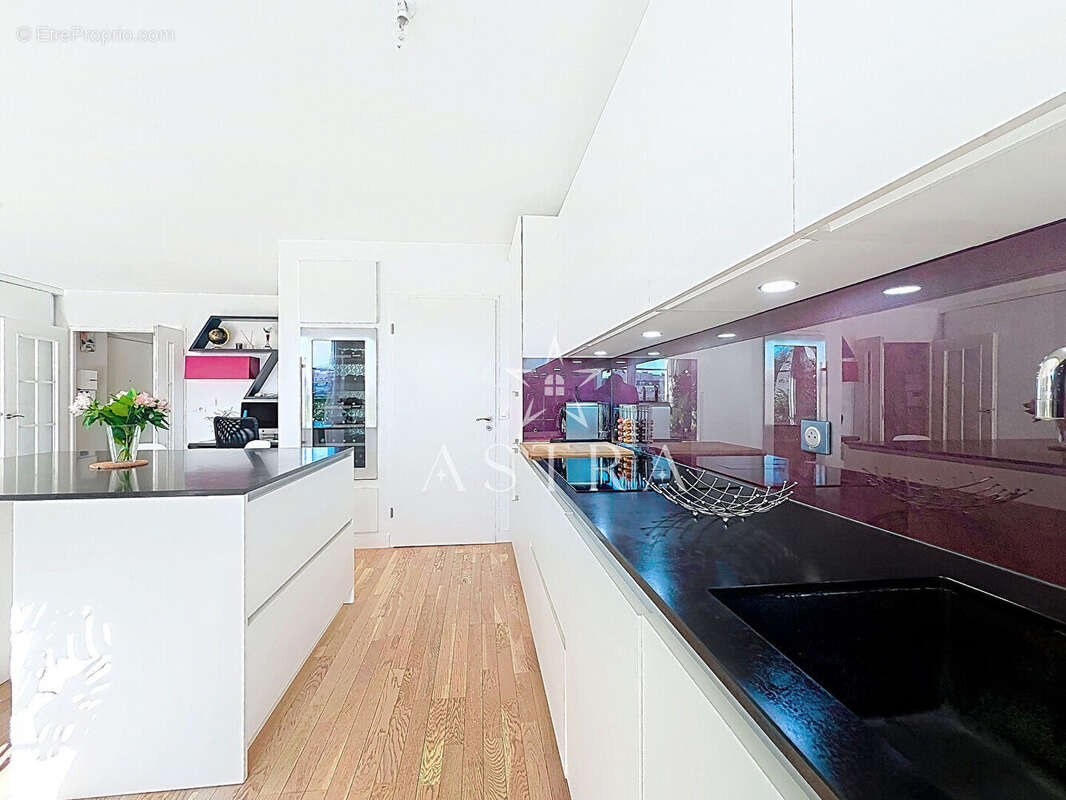 Appartement à LE PLESSIS-ROBINSON