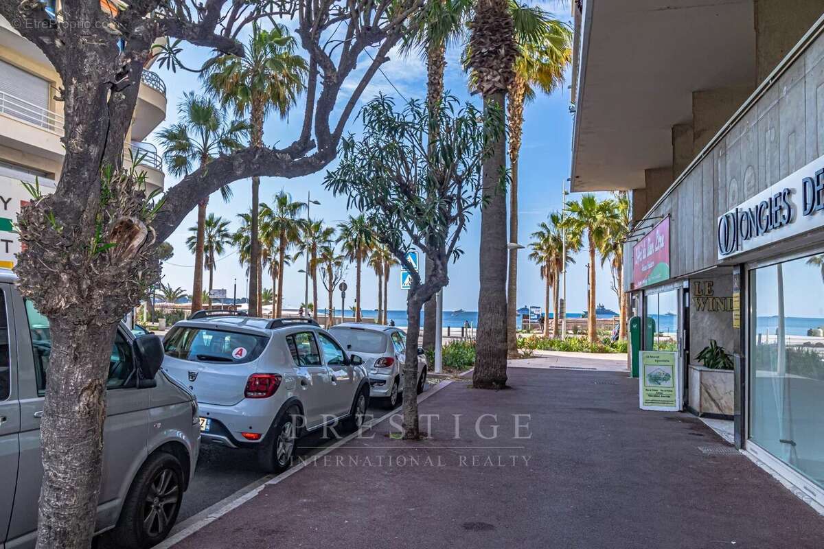 Commerce à ANTIBES