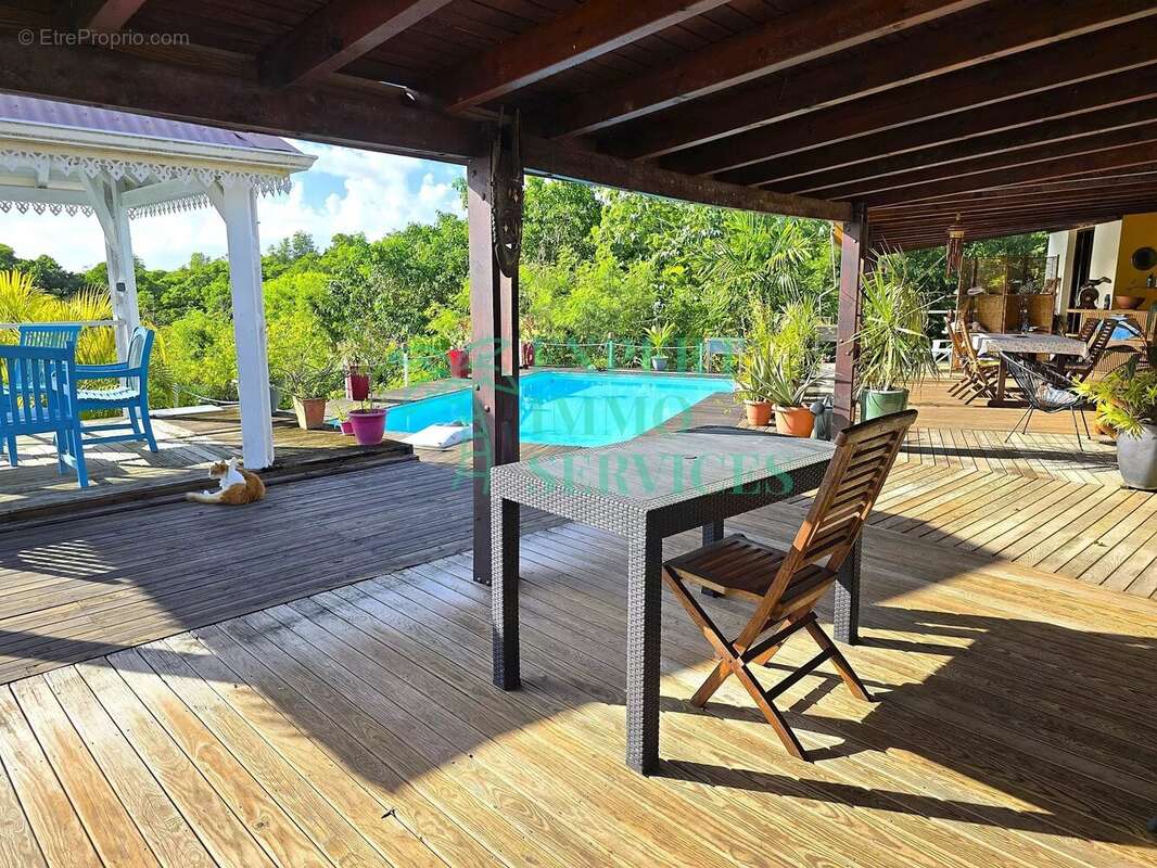 Maison à GRAND-BOURG