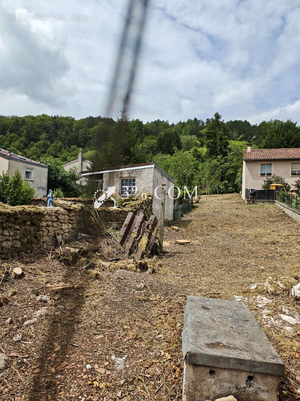 Terrain constructible de 640 m2 à BLENOD-LES-TOUL - photo 2