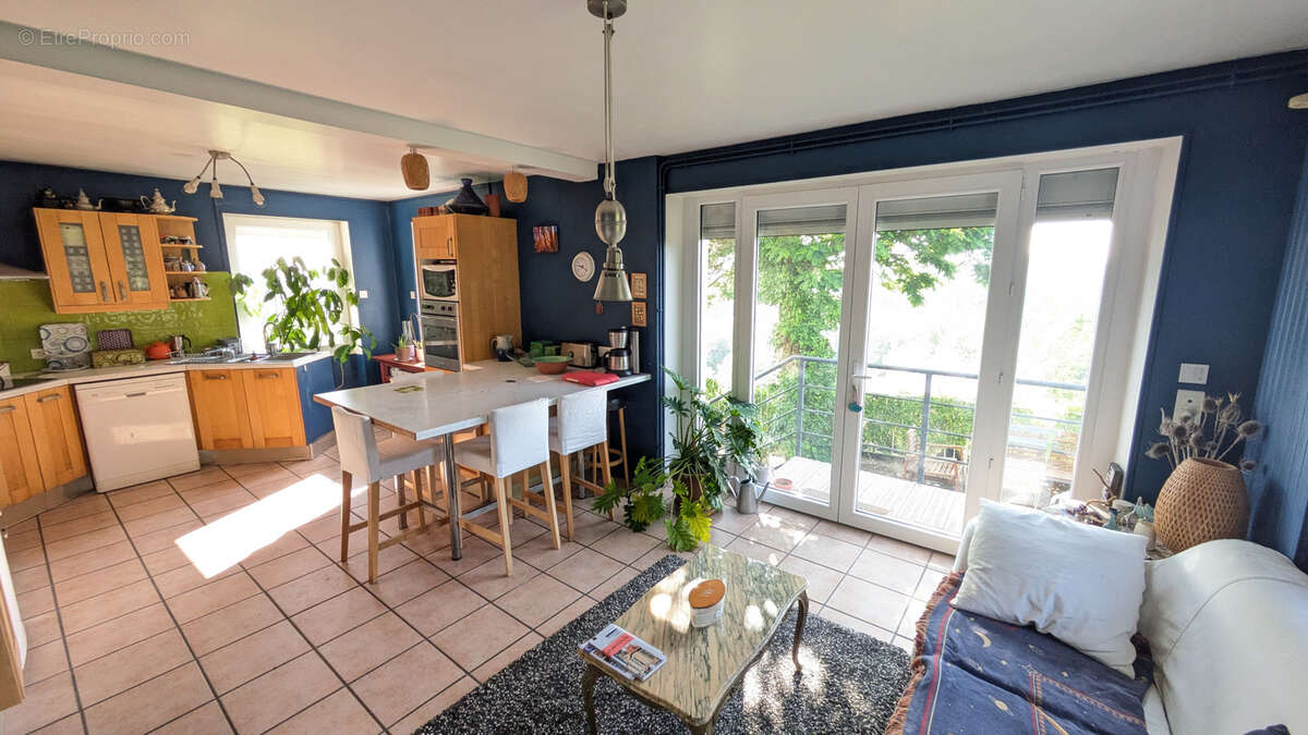 Maison à CHATELGUYON