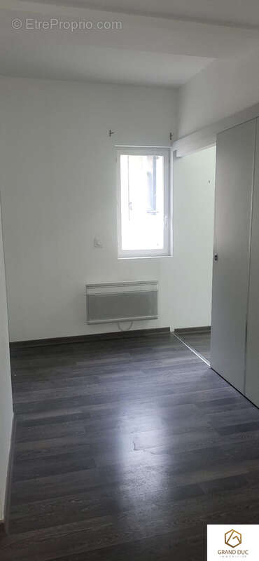 Appartement à MARSEILLE-2E