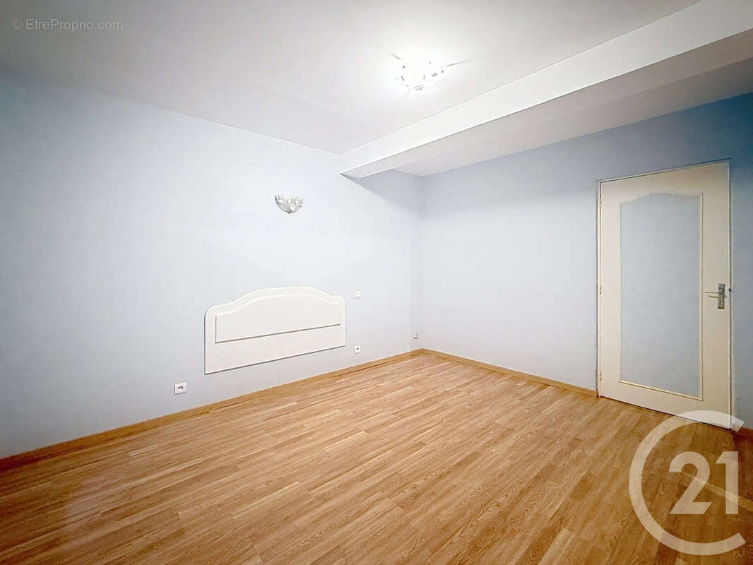 Maison à MELZ-SUR-SEINE