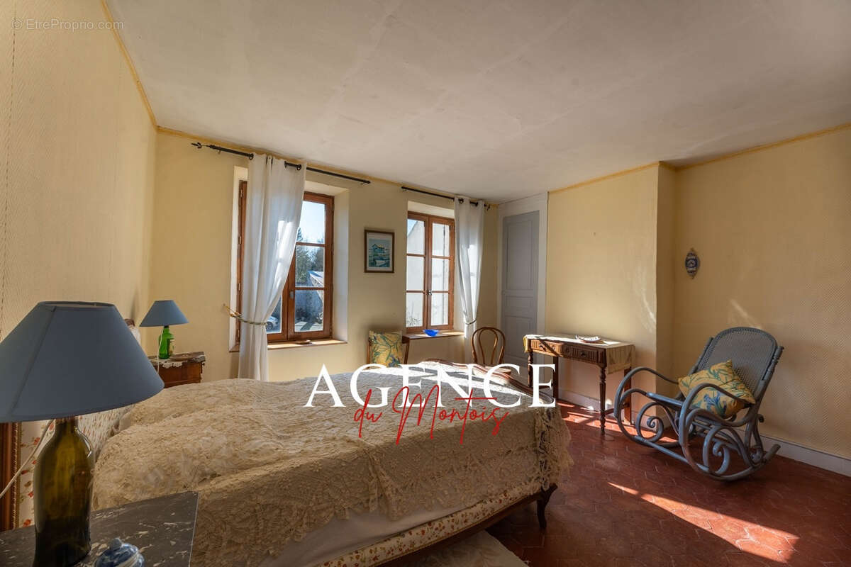 Maison à DONNEMARIE-DONTILLY