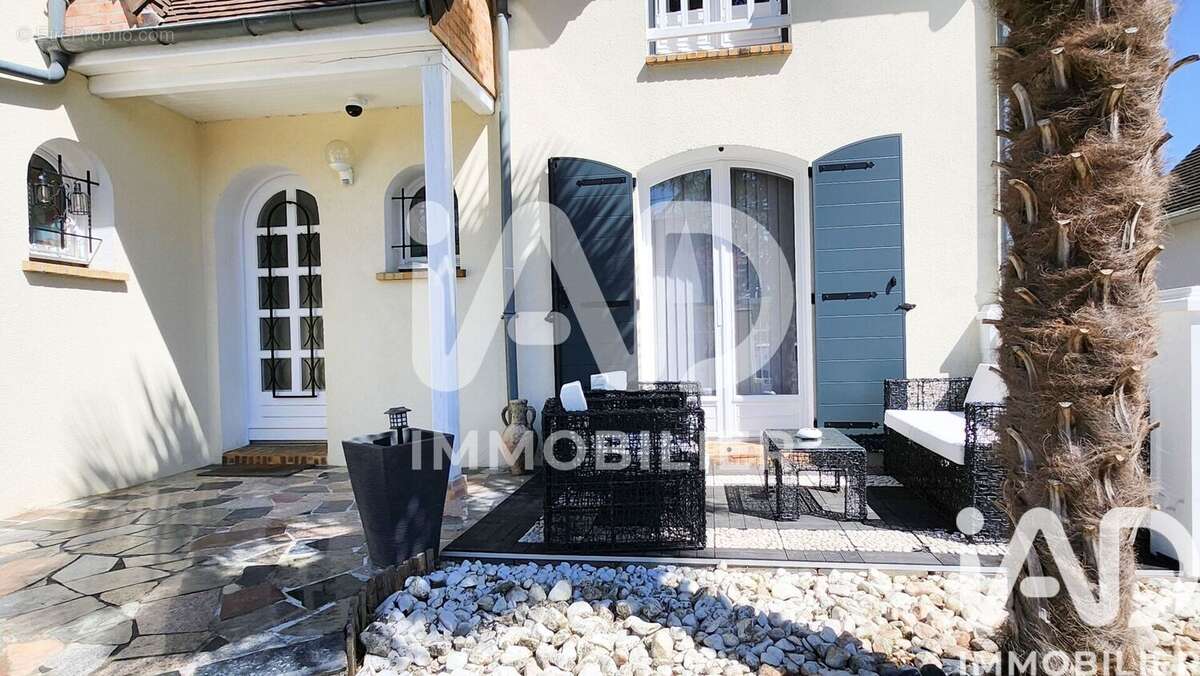 Photo 2 - Maison à OZOIR-LA-FERRIERE