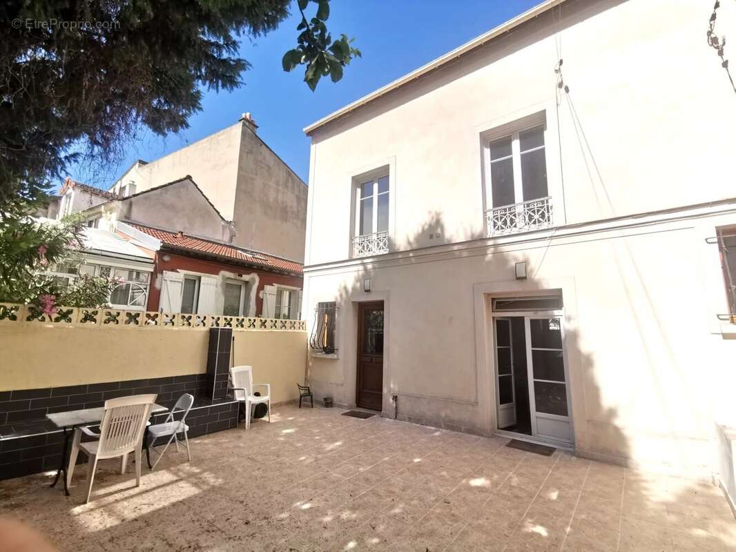 Maison à IVRY-SUR-SEINE