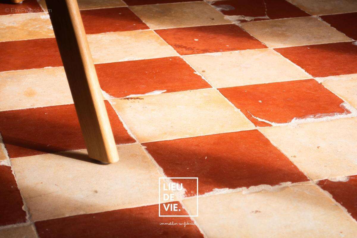 Maison à VILLEGOUGE