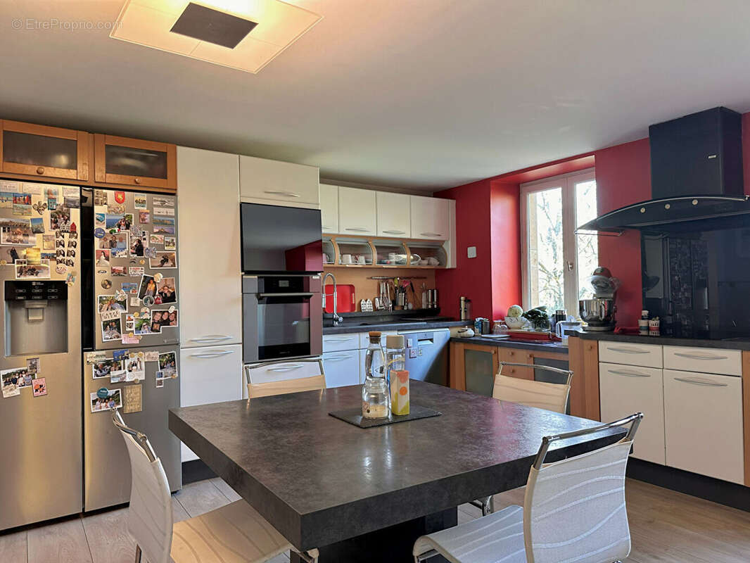 Maison à POUILLY-LE-MONIAL