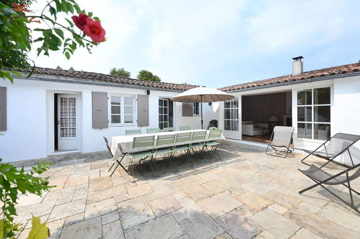 Maison à LE BOIS-PLAGE-EN-RE