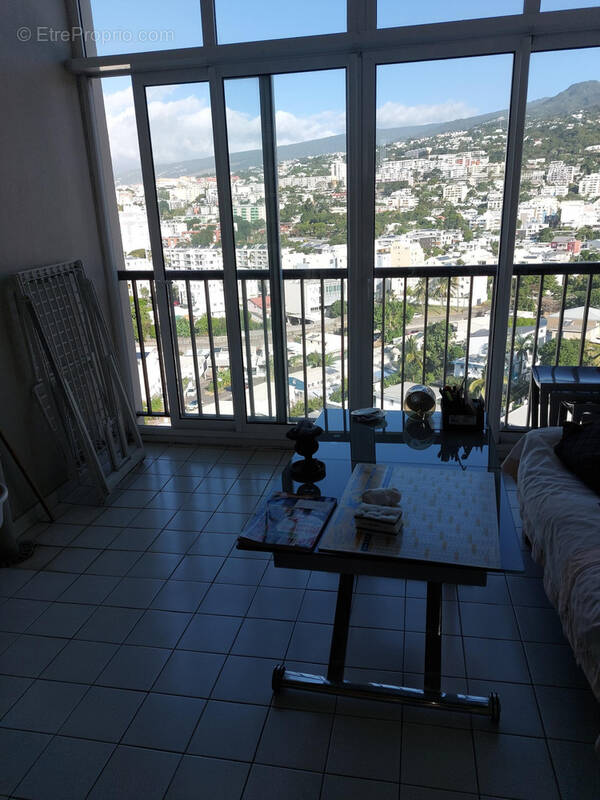 Appartement à SAINT-DENIS
