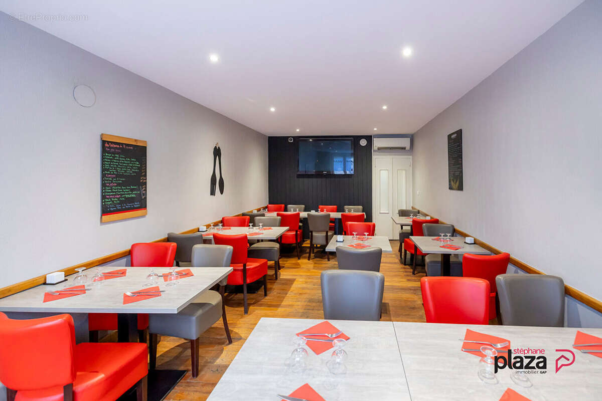 Commerce à LA BREOLE