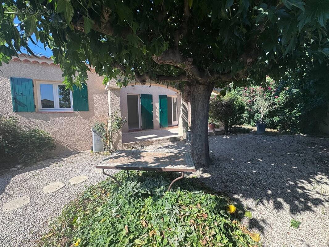 Maison à ROGNONAS