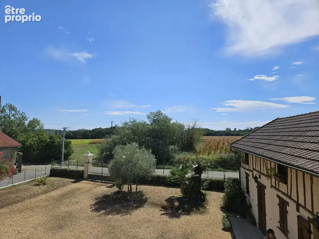 Ferme moderne avec une seconde maison à rénover - photo 26