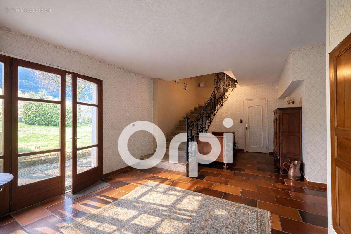 Maison à MONTBONNOT-SAINT-MARTIN