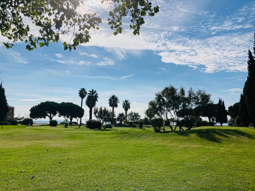 Appartement à LA LONDE-LES-MAURES
