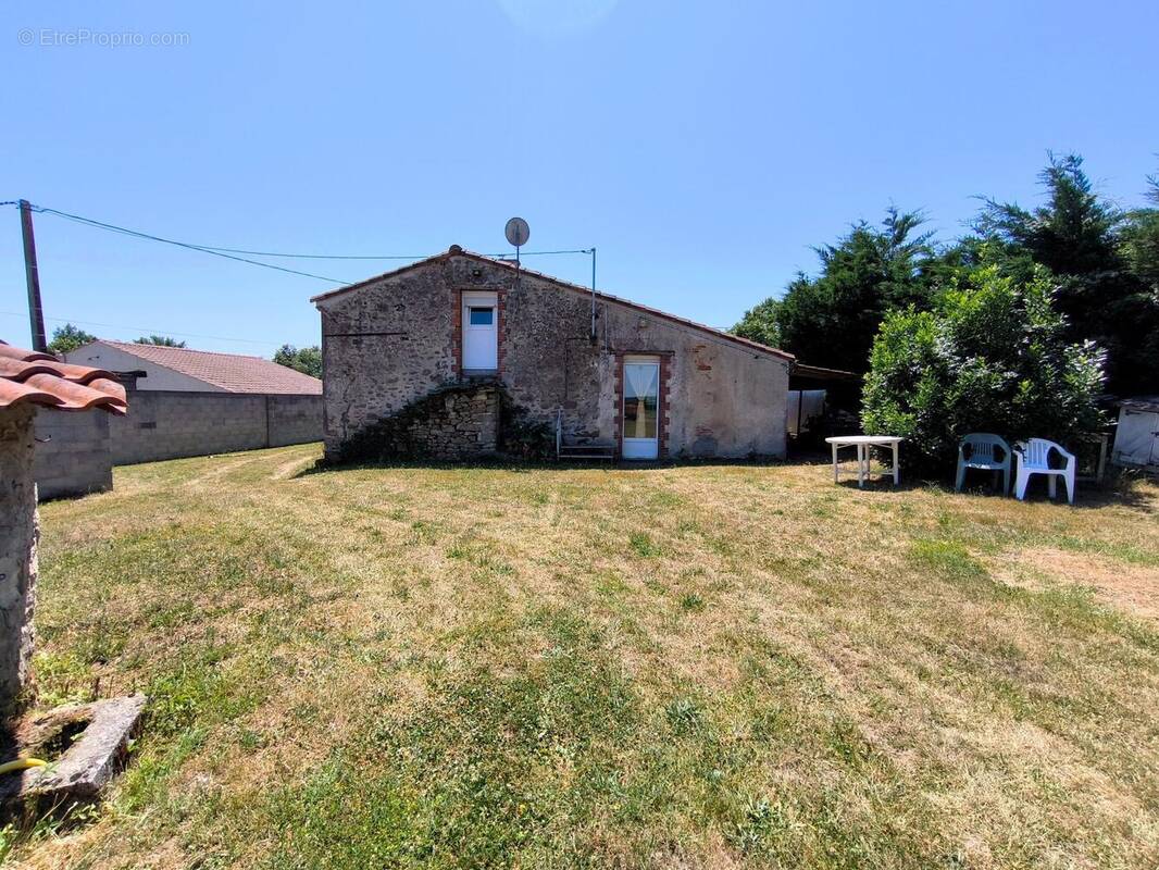 Photo 1 - Maison à NESMY
