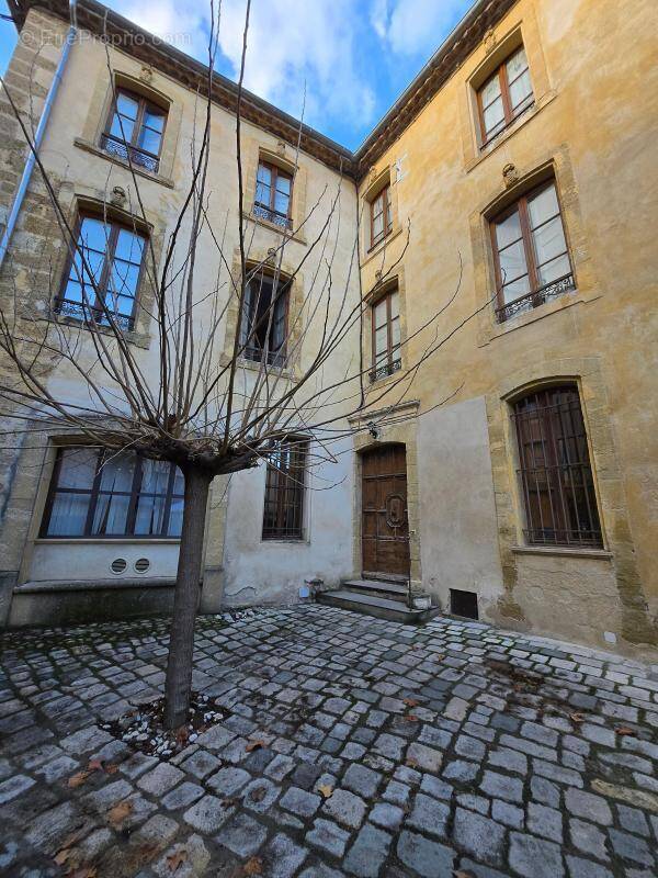 Appartement à LAMBESC