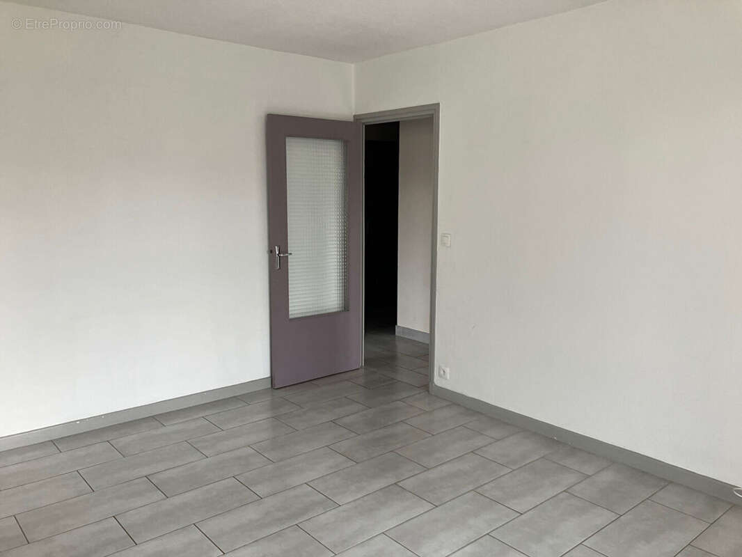 A VENDRE ROANNE EXCLUSIVITE Appartement de 2 pièce(s) 46.12 m2 - photo 5