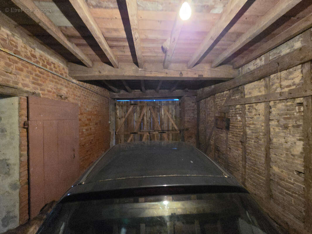 Maison à MAUBERT-FONTAINE