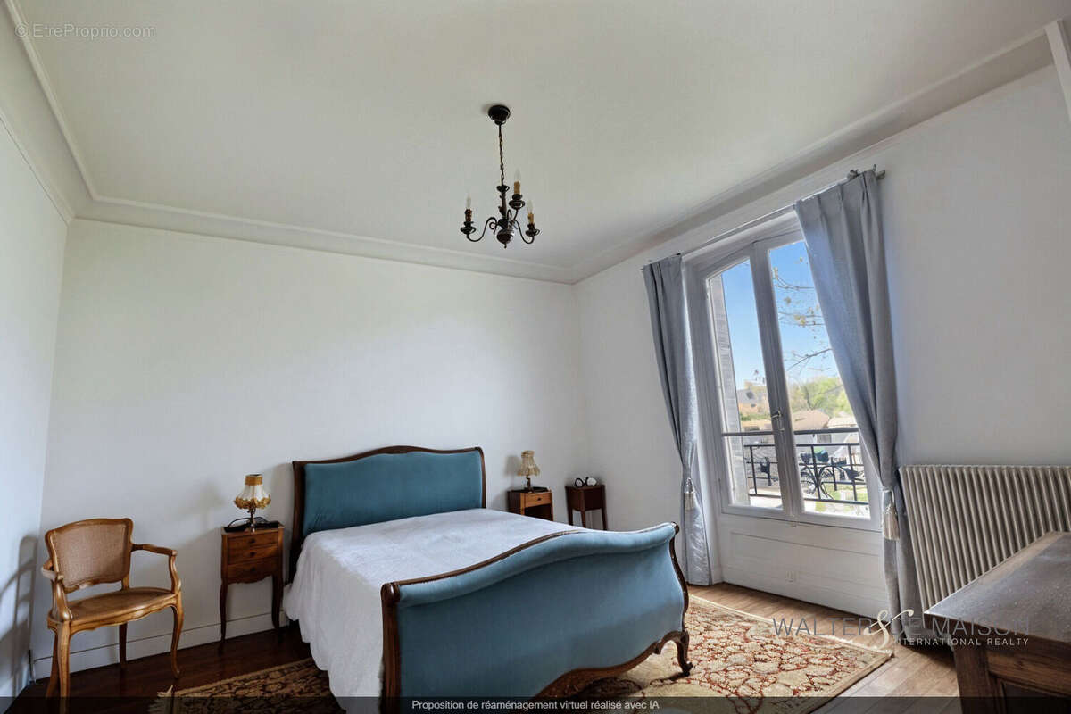 Maison à SAINT-REMY-LES-CHEVREUSE