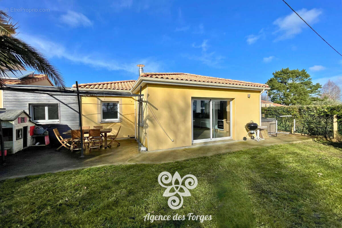 Maison à LA REGRIPPIERE
