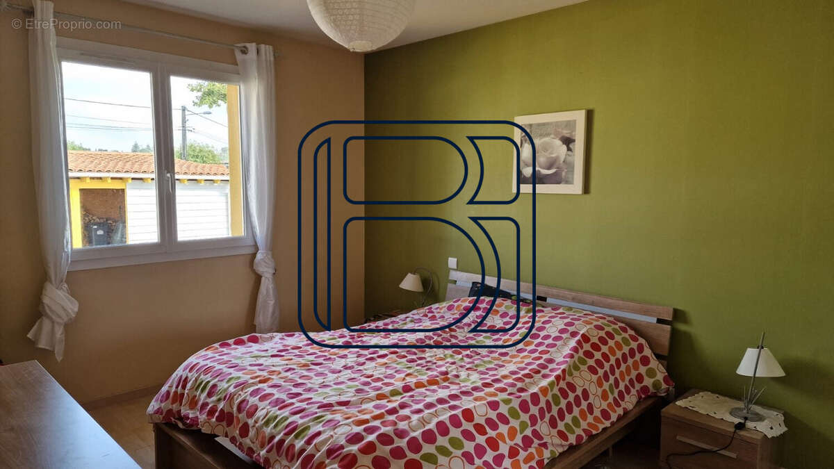 Maison à PONT-DU-CHATEAU